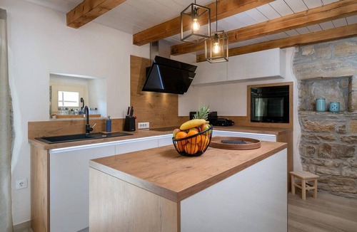 Beram House | Villa Palazza, modern renovated holiday house, where you will find complete peace.