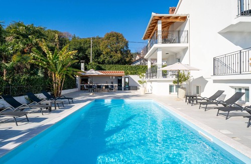 Opric Apartment | Villa Palma by Interhome