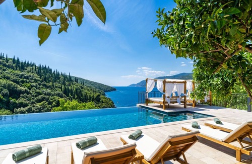 Molunat Villa | Villa Palma by Villas Guide