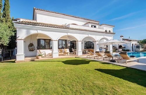 Marbella Villa | Villa Palmera - Wonderful Andalusian style villa!
