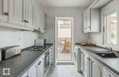 Pinar del Advocat Villa | Villa PALMS by Abahana Villas