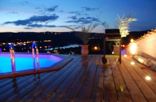 Saint-Clair-du-Rhone Villa | Villa Panoramique