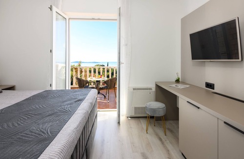 Plat House | Villa Panorama Dubrovnik - Deluxe Double Room with Terrace and Sea View