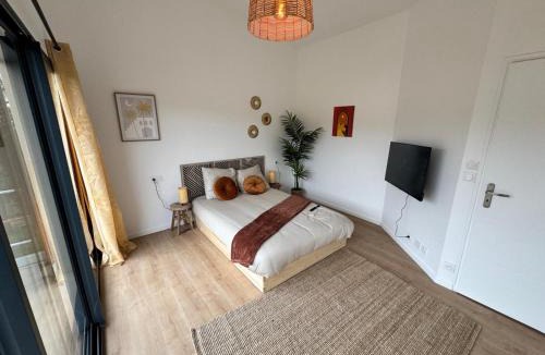 Champigny-sur-Marne Villa | VILLA Papillon , maison entière avec jardin