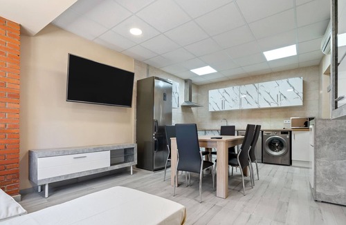 Reus Villa | Villa "Paquita" with Private Pool, Private Terrace & Wi-Fi