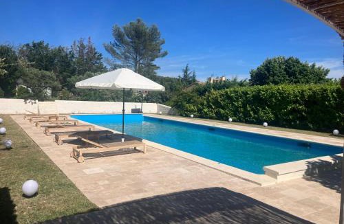 Lauris Villa | Villa Paradis des Oréades