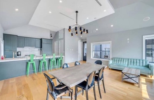 Long Beach House | Villa Paraiso