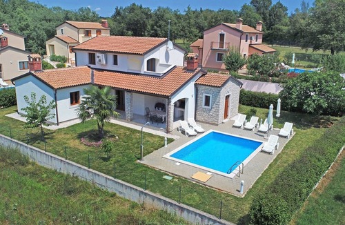 Mofardini Villa | Villa Paris IV with Private Pool