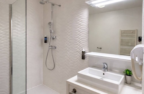 Rungis Hotel | VILLA PARIS ORLY