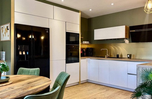 Dinan House | Villa Parker, center of DINAN