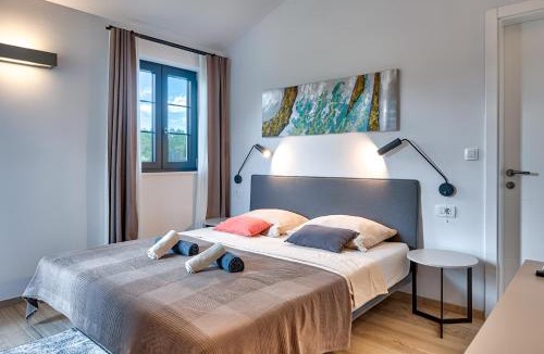 Prodol Villa | Villa Paronich