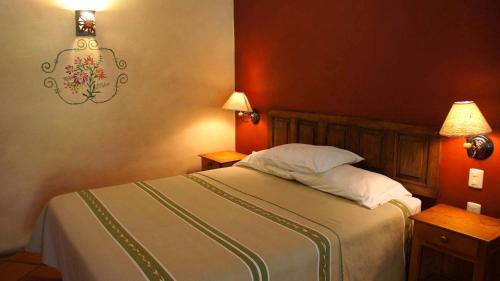 Patzcuaro Hotel | Villa Patzcuaro Garden Hotel