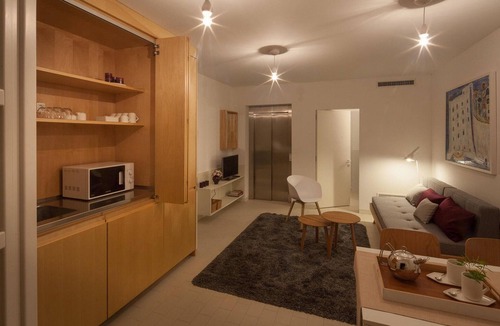 Pile House | Villa Paxos Palace (Orti)