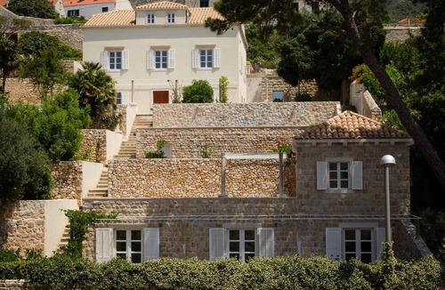 Pile House | Villa Paxos Palace (Orti)