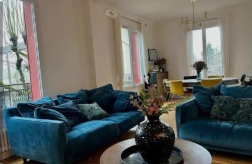 Conflans-Sainte-Honorine House | Villa Petit Prince Étage 1 avec 3 Chambres Soleil, B-612, Renard