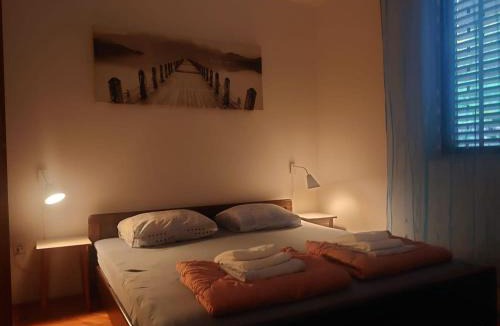 Molunat Apartment | Villa Peragi - Triple Room with Balcony and Private External Bathroom