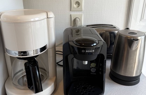 Pentrez House | Villa perched on the cliff, sea view