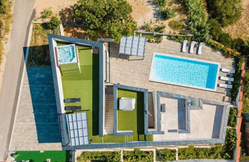 Bosana Villa | Villa Perla Nera & Villa Nevera by Pag tours