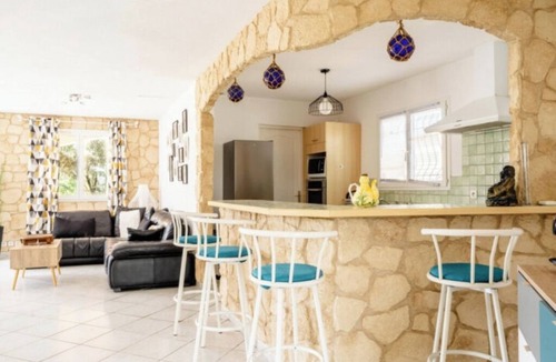 Ginestas Villa | VILLA PETITS OLIVIERS