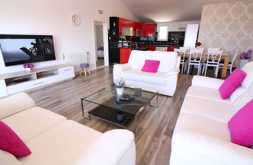 Makarska Apartment | Villa Petra Apartment A8 with pool