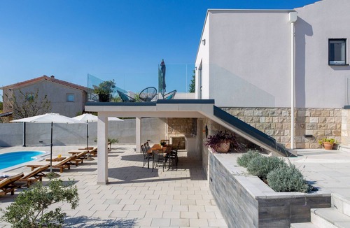 Kastel Sucurac Villa | Villa Petra Divine with Heated Pool