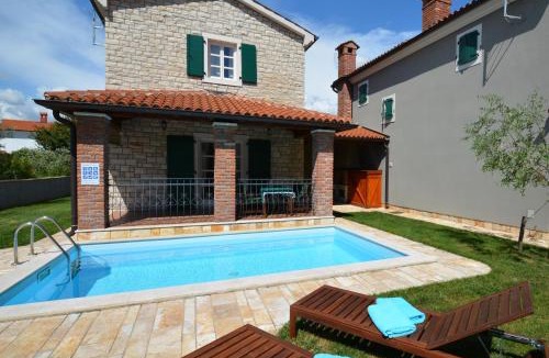 Buici Villa | Villa Petra