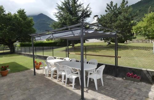 Pierrefitte-Nestalas House | Villa Pierrafeu