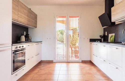 Argeliers Villa | VILLA PIN PARASOL