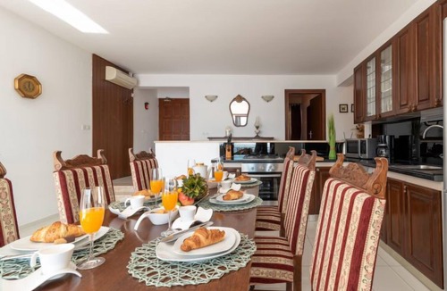 Okrug Gornji Apartment | Villa Pinia by Interhome