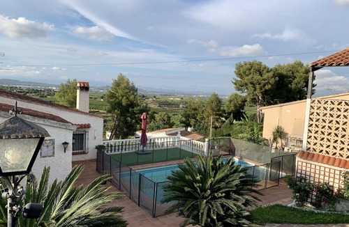 Chiva House | Villa Pinos - house with private pool and valley views