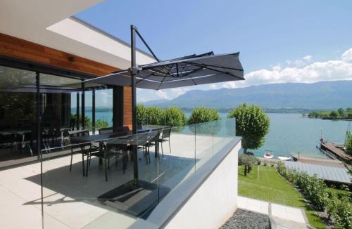 Le Bourget-du-Lac Villa | Villa Piscine chauffée vue et accès lac climatisation