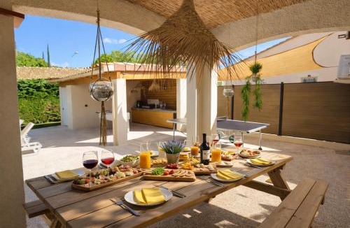 Bon-Encontre Villa | Villa piscine chauffée babyfoot pétanque ping-pong