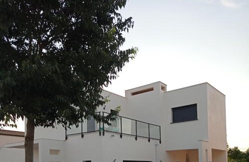 Serignan Villa | villa PIVOINES