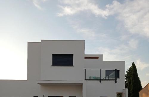 Serignan Villa | villa PIVOINES