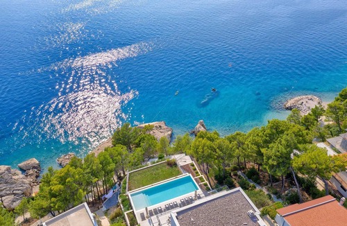 Brela Villa | Villa Platinum - outstanding beachfront villa with 9 bedrooms by MyWaycation