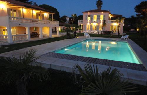 Saint-Tropez Hotel | Villa Playa del Sol -B3