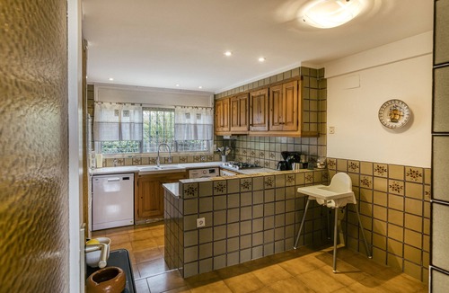 Bon Relax Villa | Villa "Playa" with Shared Pool & Wi-Fi