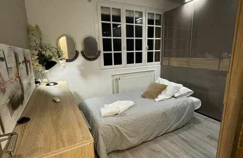 Saint-Cyr-sur-Morin House | Villa plein Sud