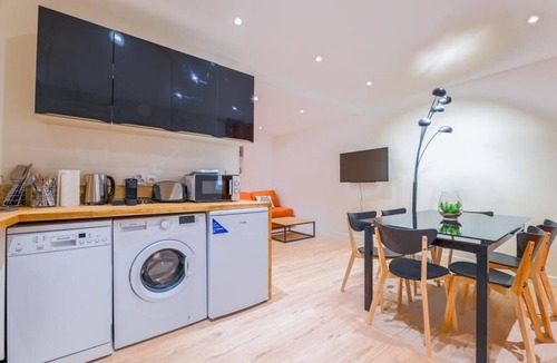 Ternes Apartment | Villa Poncelet-Suite La Vie est Belle- 3 bedrooms, Champs Elysées, with A/C