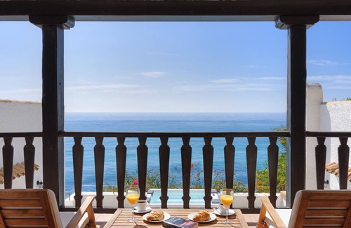 Villajoyosa Villa | Villa Poniente Montiboli by Buccara