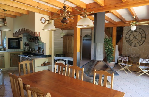 Brie-et-Angonnes House | VILLA + POOL BETWEEN GRENOBLE AND CHAMROUSSE