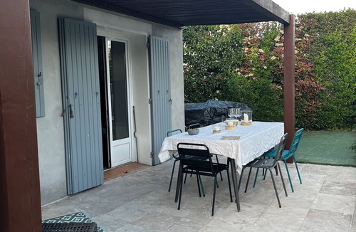 Caumont-sur-Durance House | Villa pool jacuzzi