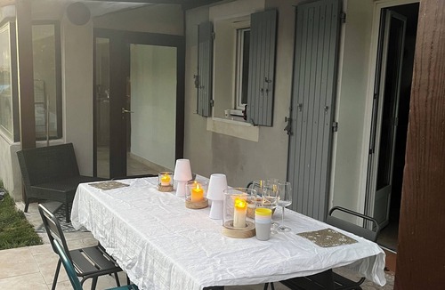 Caumont-sur-Durance House | Villa pool jacuzzi