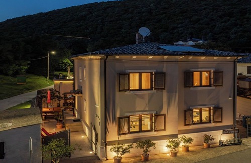 Rakalj Villa | Villa Porto in a quiet location with sea views.