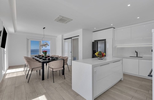 Bast House | Villa Prestige in Bast