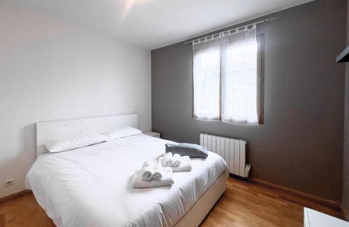 Saint-Pierre-de-Boeuf House | Villa Prieur