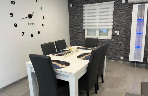 Pennautier Villa | Villa privative 3 chambres et piscine priv près Carcassonne