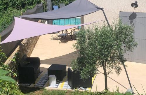 Saint-Laurent-de-Carnols Villa | Villa Provence climatisée, jardin, piscine privée chauffée, Wifi