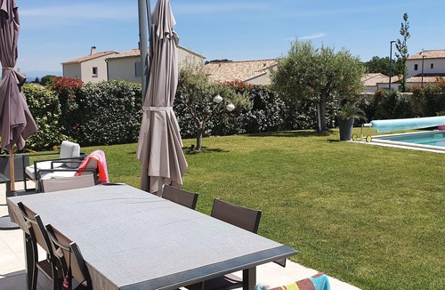 Caumont-sur-Durance Villa | Villa provençale res