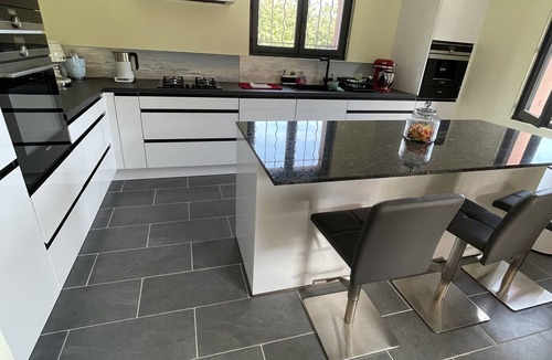 Le Cannet-des-Maures Villa | Villa Provençale Avec Piscine